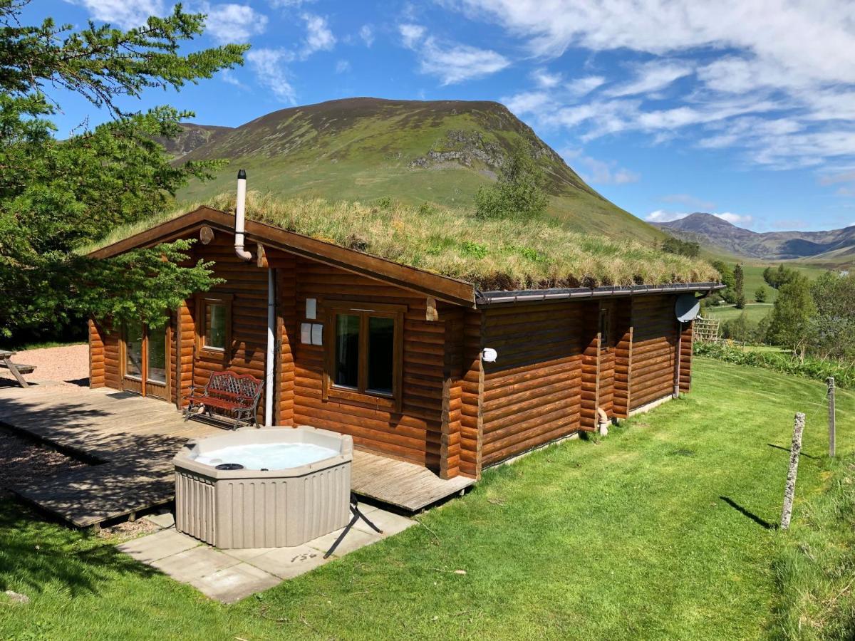 Glenbeag Mountain Lodges Glenshee Esterno foto