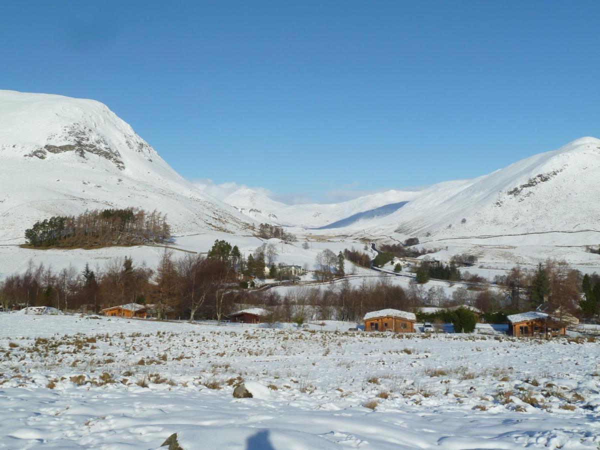 Glenbeag Mountain Lodges Glenshee Esterno foto